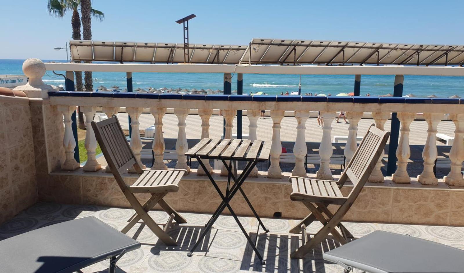 Casita Beach Front Torrox Bagian luar foto